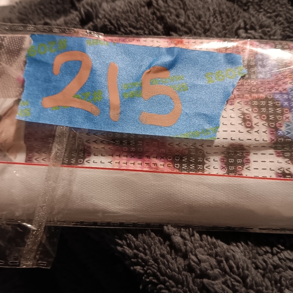 Colorful Girl Diamond Painting Kit 40x40 - Picture 5 of 5